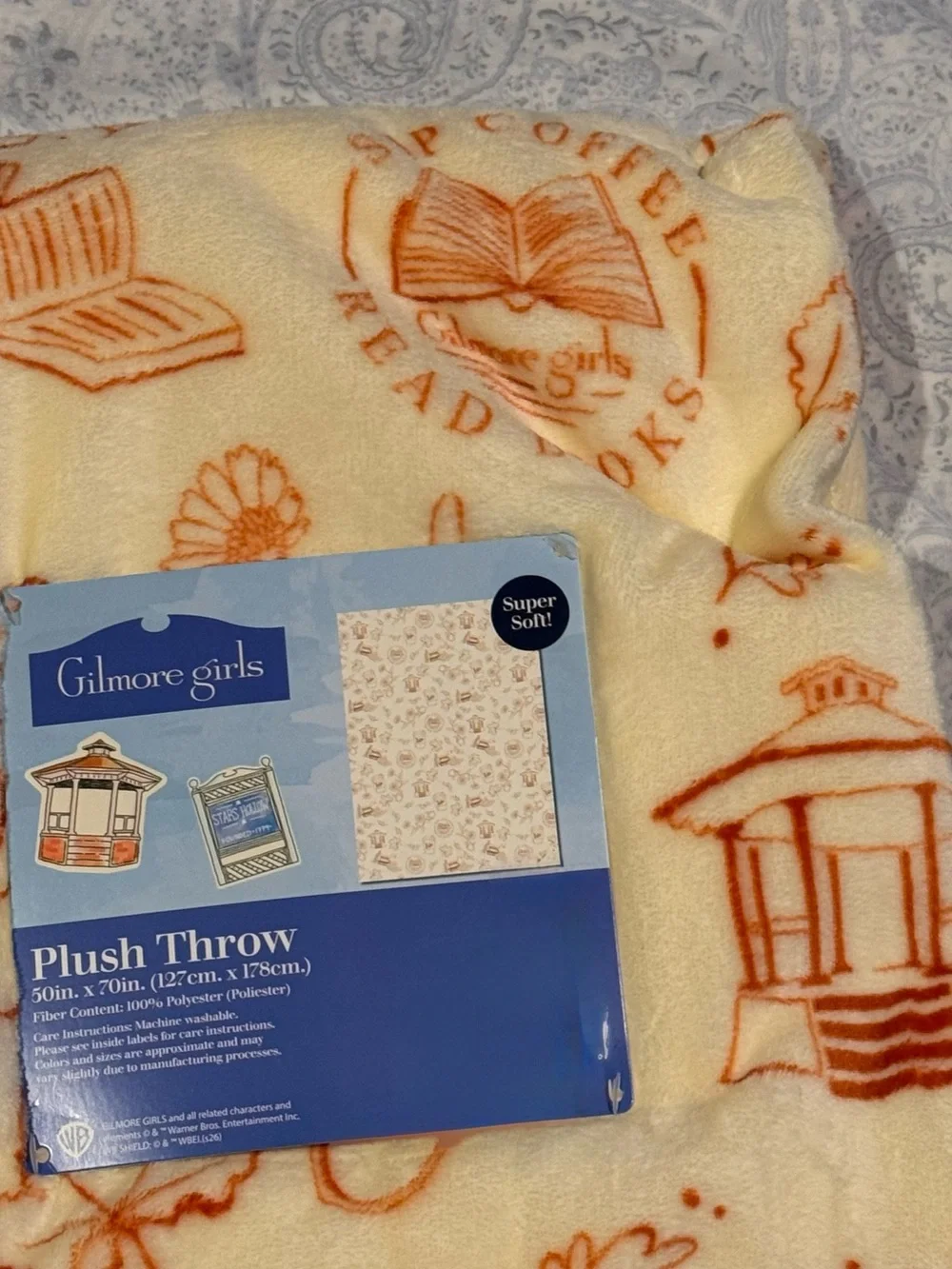 Gilmore Girls Super Soft Thick Large 50x70 in. Plush Throw Blanket